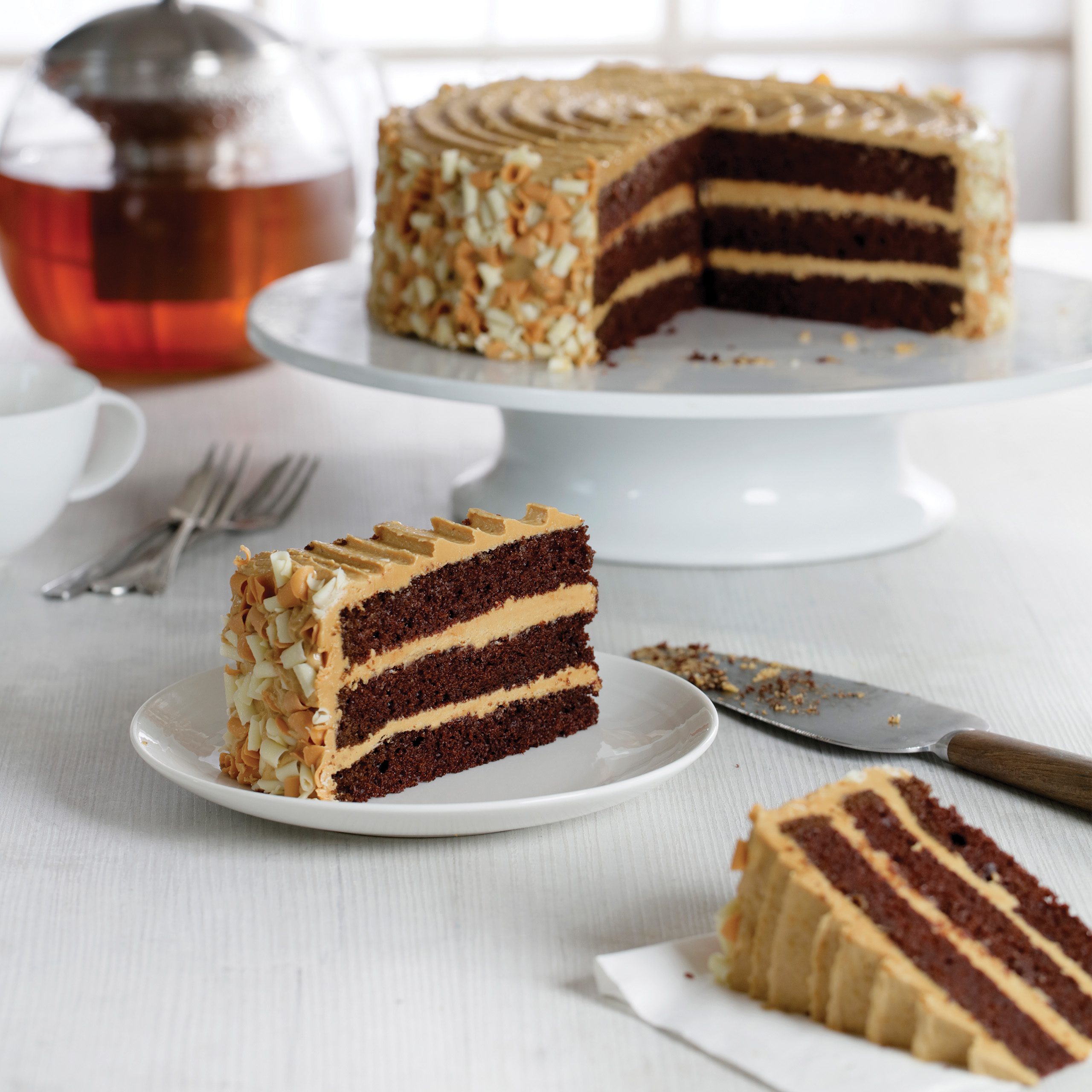 Caramelised White Chocolate Fudge Cake