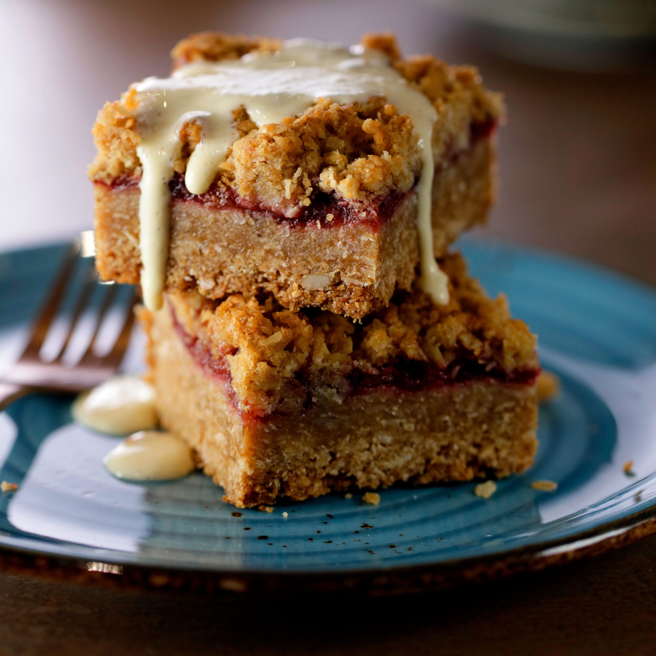 Vegan Berry Crumblejack