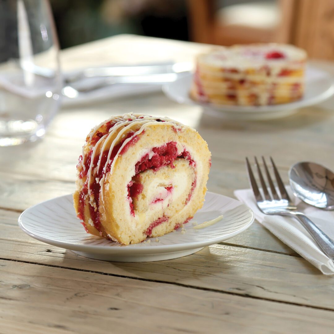 white-chocolate-raspberry-roulade