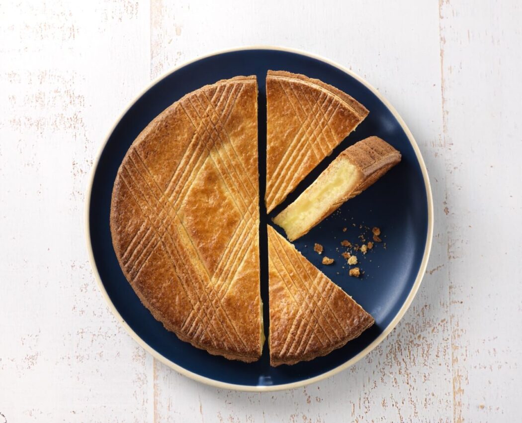 Gâteau basque - Mademoiselle Desserts French Gâteau basque - Mademoiselle Desserts French